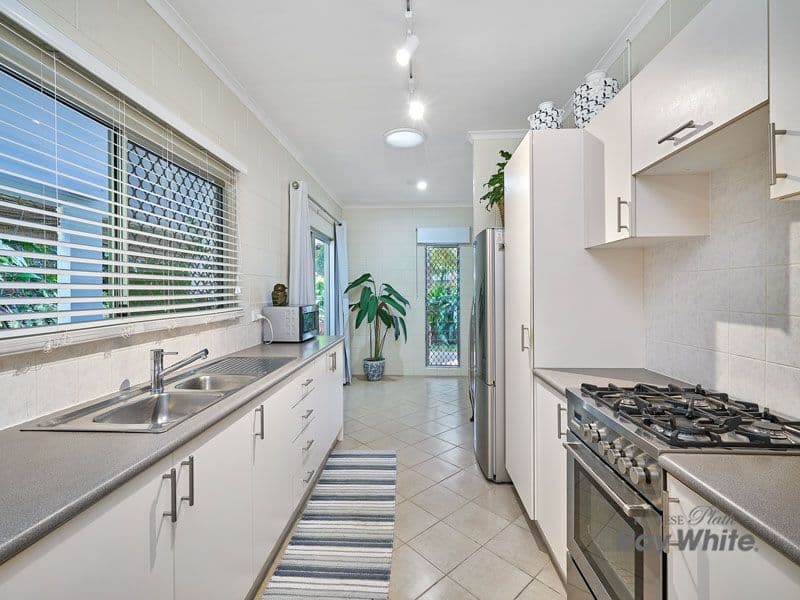 5 Beaman Close, Aeroglen QLD 4870, Aeroglen - Thumbnail 4