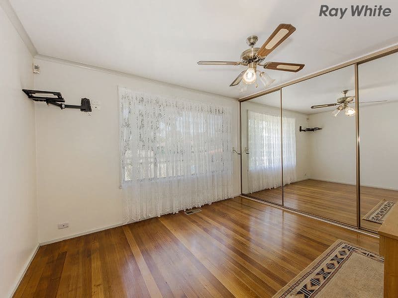 24 Toledo Road, St Albans VIC 3021, St Albans - Thumbnail 4