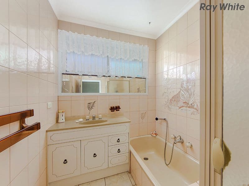 24 Toledo Road, St Albans VIC 3021, St Albans - Thumbnail 6