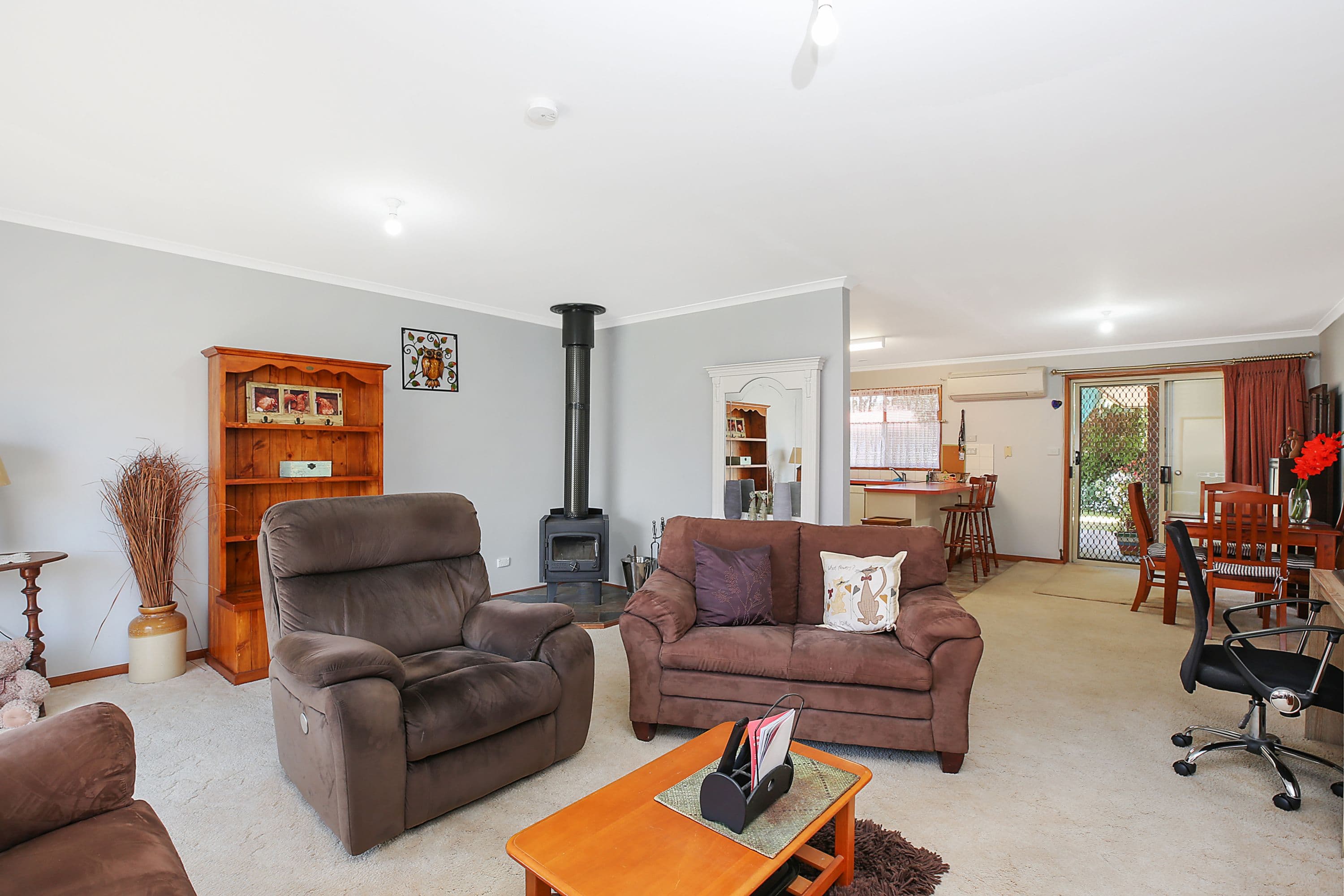 11 Longmore Street, Camperdown VIC 3260, Camperdown - Thumbnail 4
