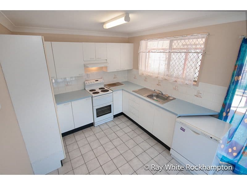 25 Pummell Street, NORMAN GARDENS QLD 4701, Norman Gardens - Thumbnail 2