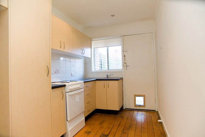 13 Crookston Road, Reservoir VIC 3073, Reservoir - Thumbnail 4