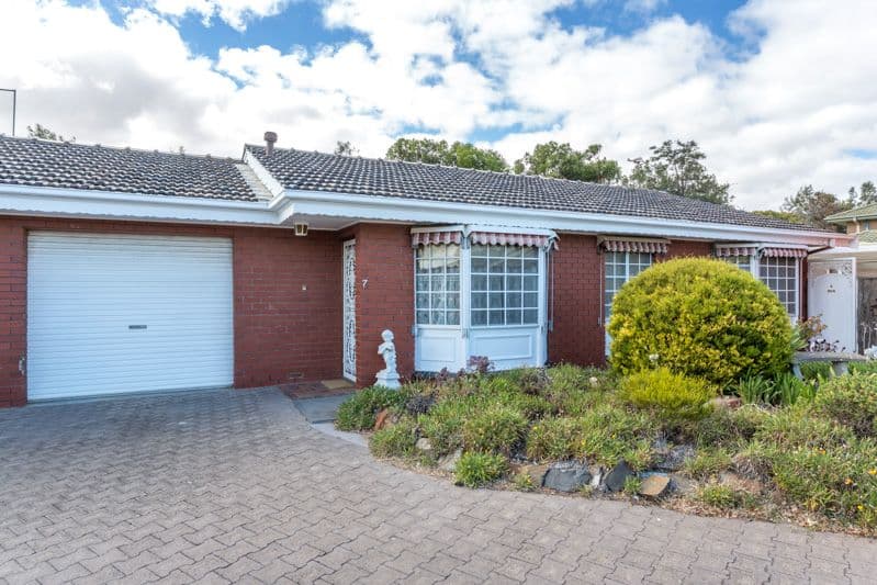 34 Lochside Drive, West Lakes SA 5021, West Lakes - Image 1