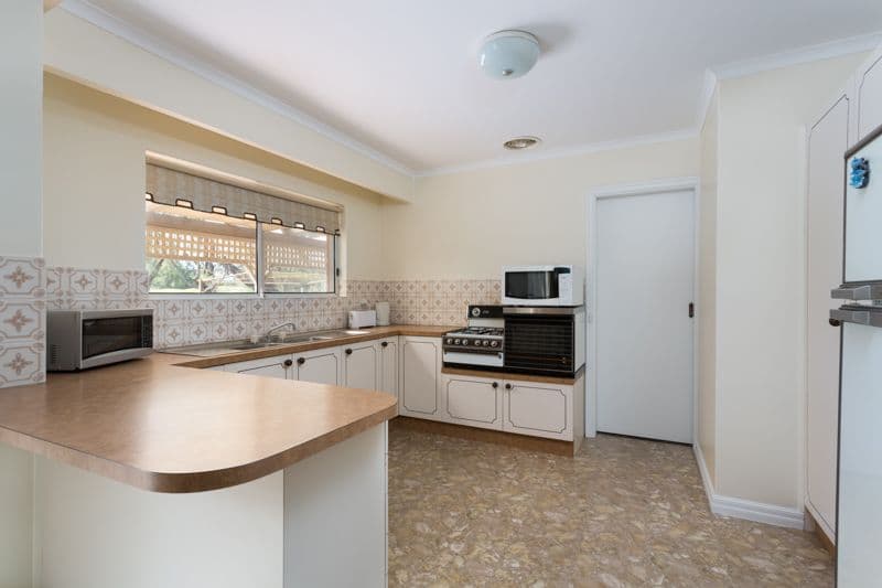 34 Lochside Drive, West Lakes SA 5021, West Lakes - Thumbnail 3