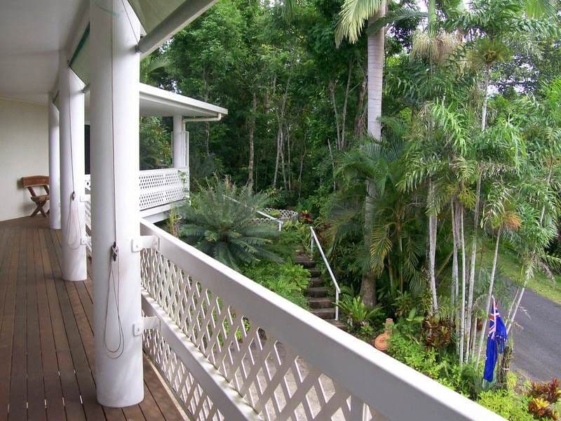 1 Maria Street, FLYING FISH POINT QLD 4860, Flying Fish Point - Thumbnail 3