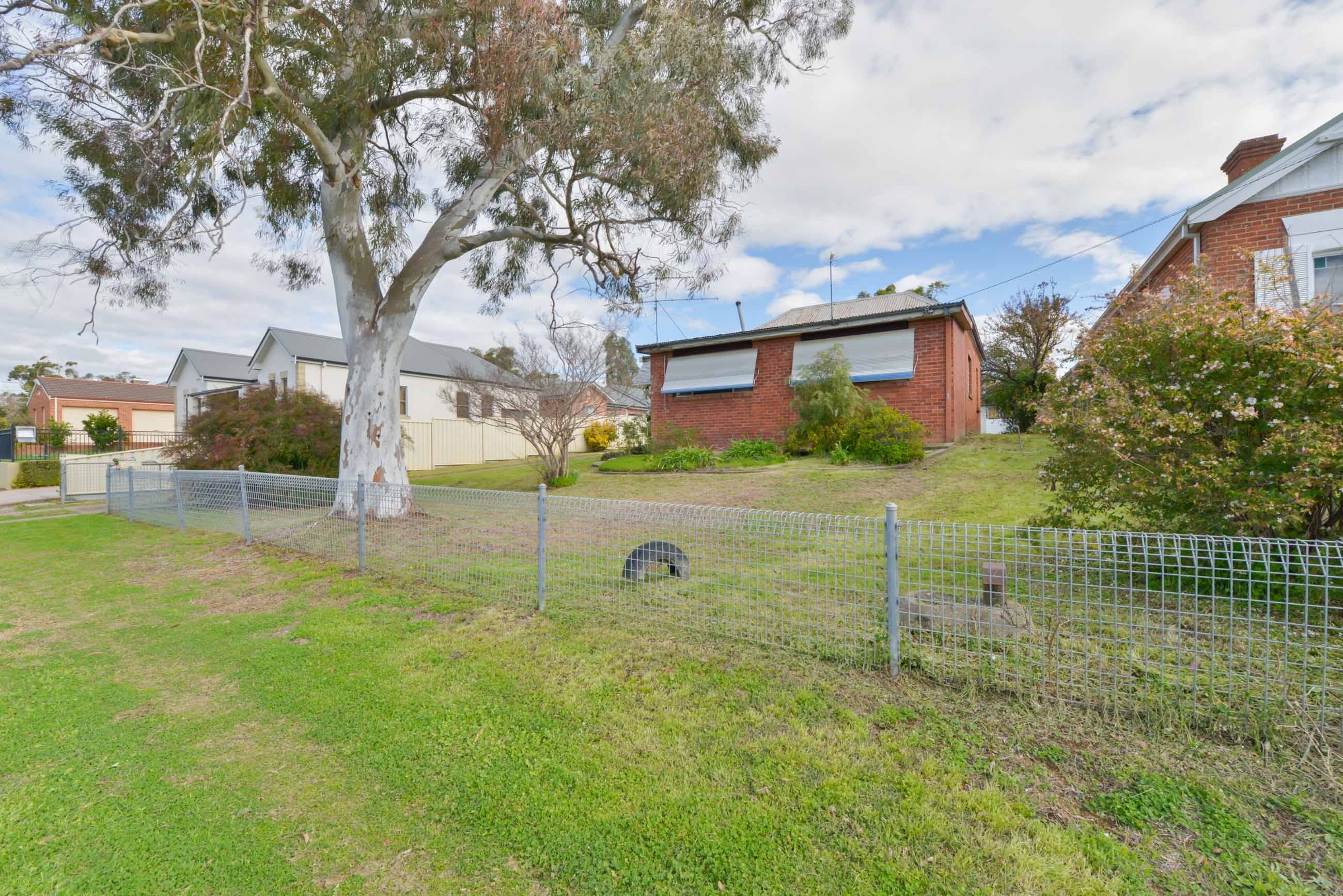 71 Denne Street, Tamworth NSW 2340, Tamworth - Image 1