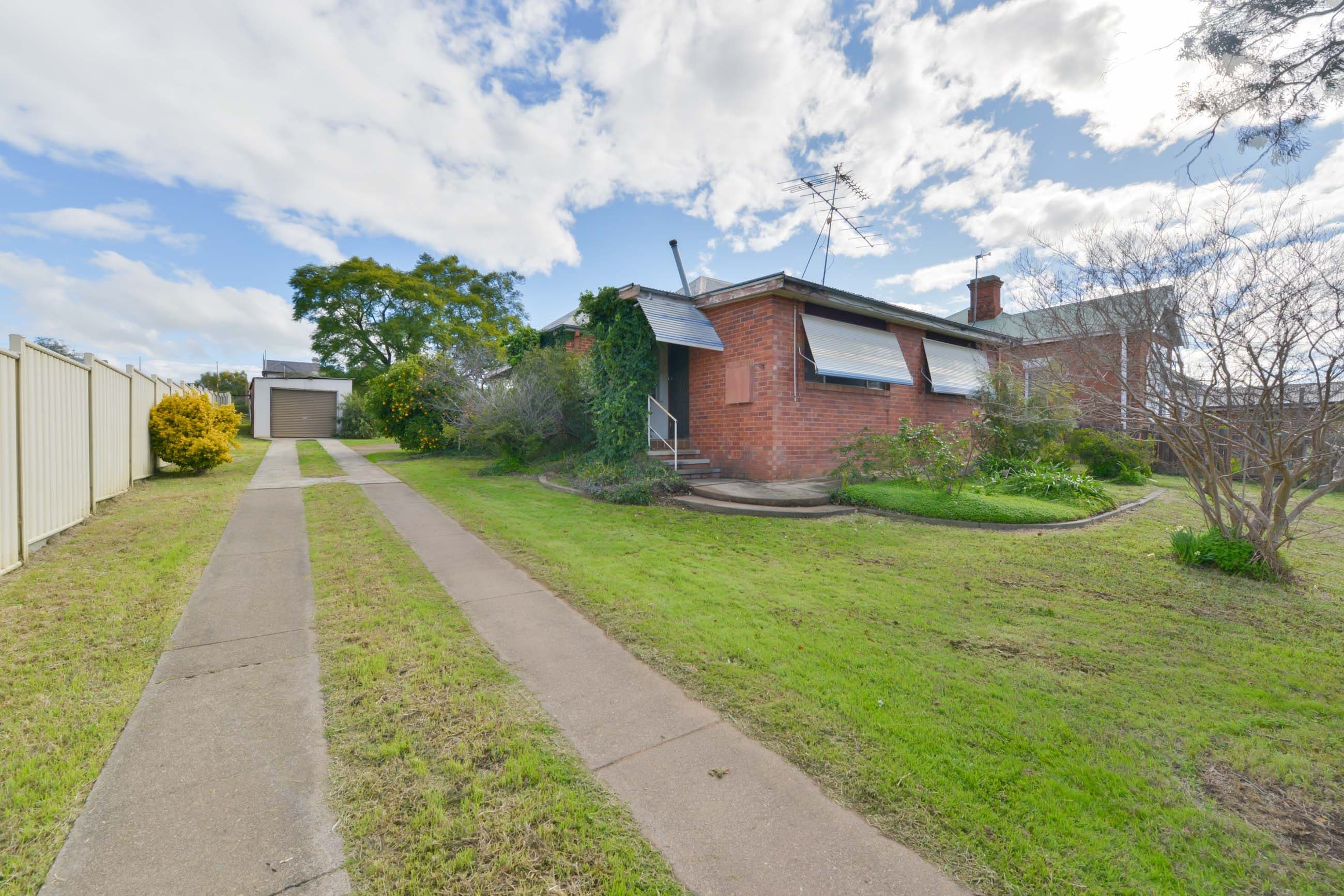 71 Denne Street, Tamworth NSW 2340, Tamworth - Thumbnail 2