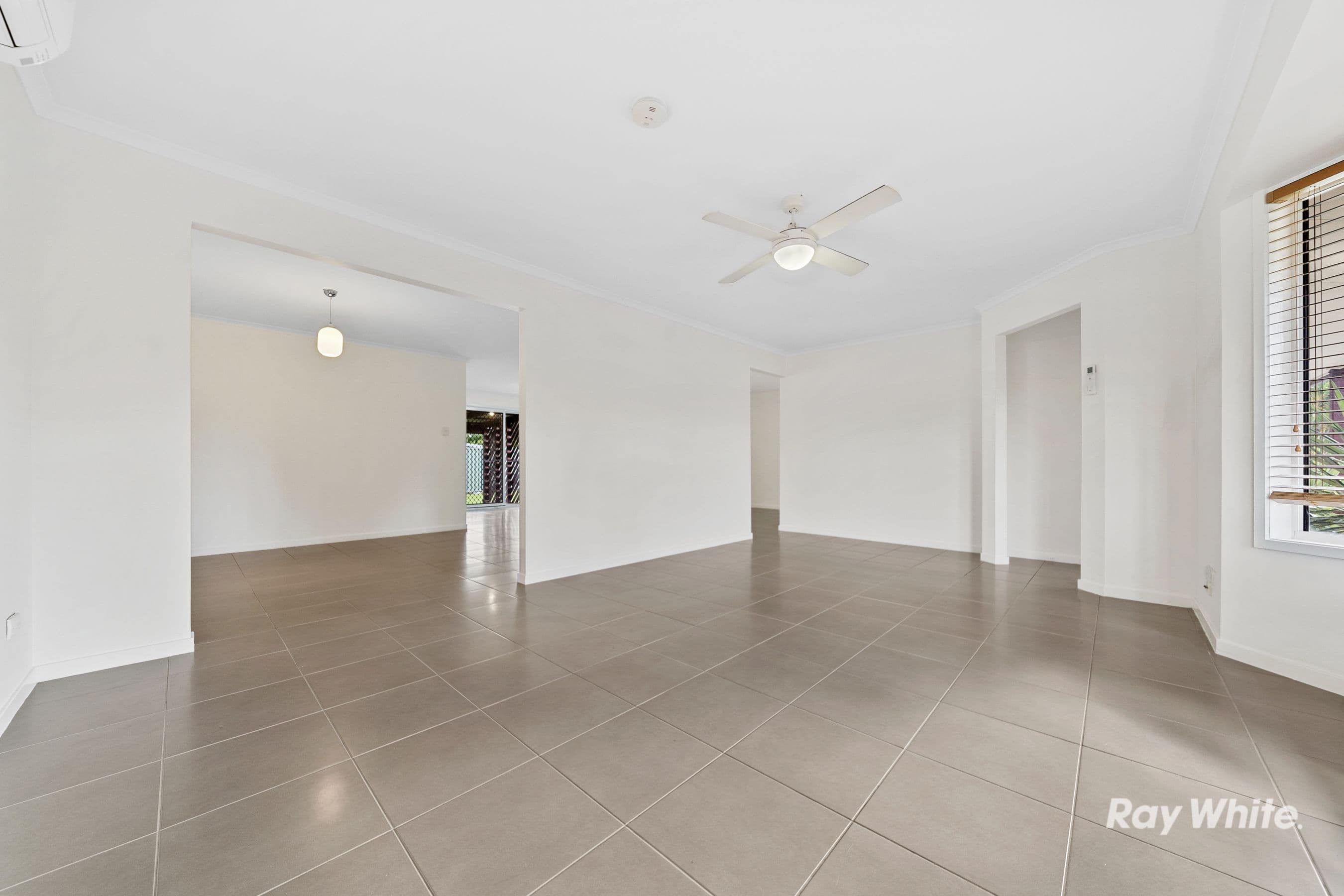 86 Cramer Boulevard, Mount Warren Park QLD 4207, Mount Warren Park - Thumbnail 4