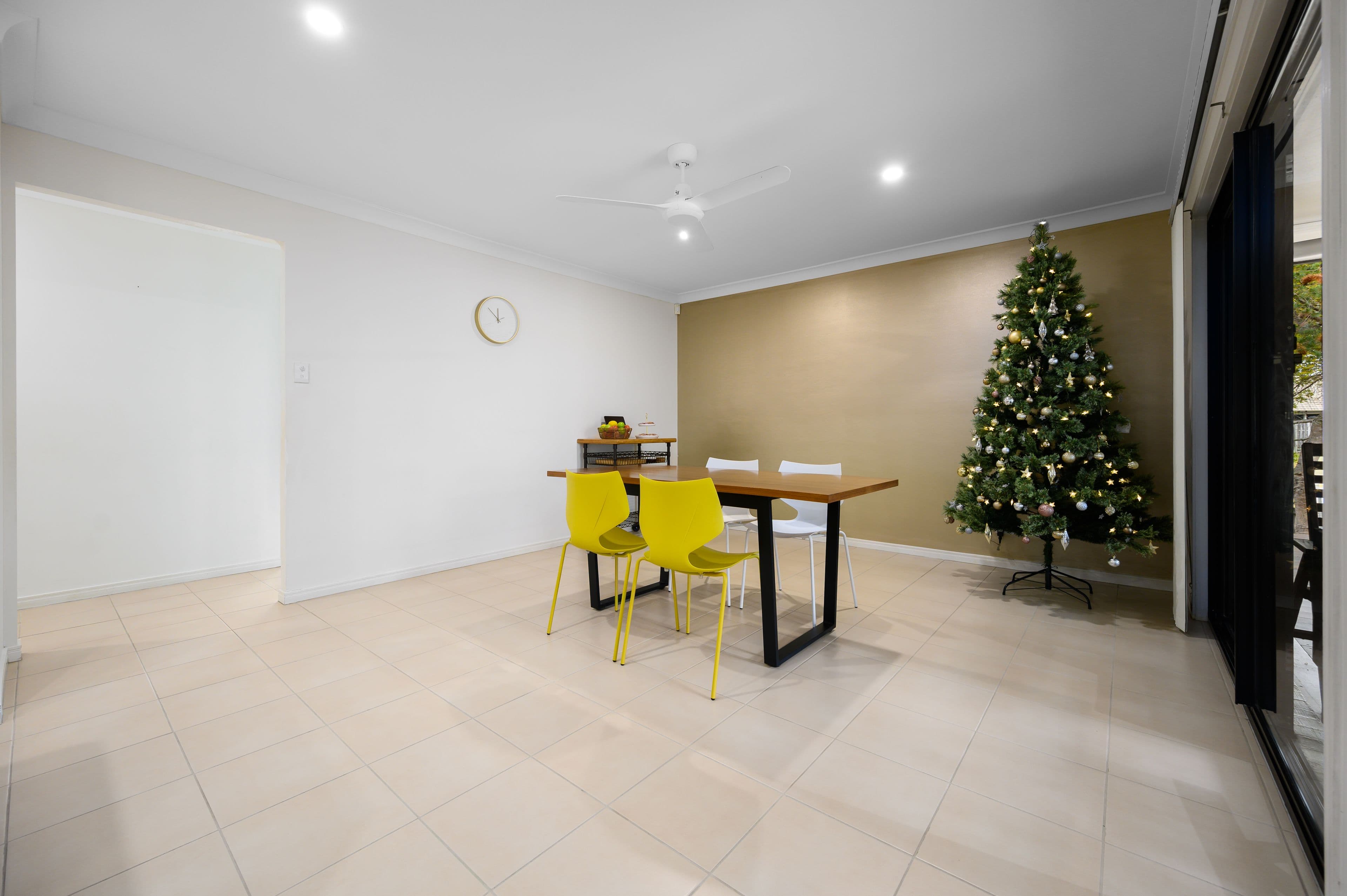 35 Witheren Circuit, Pacific Pines QLD 4211, Pacific Pines - Thumbnail 4