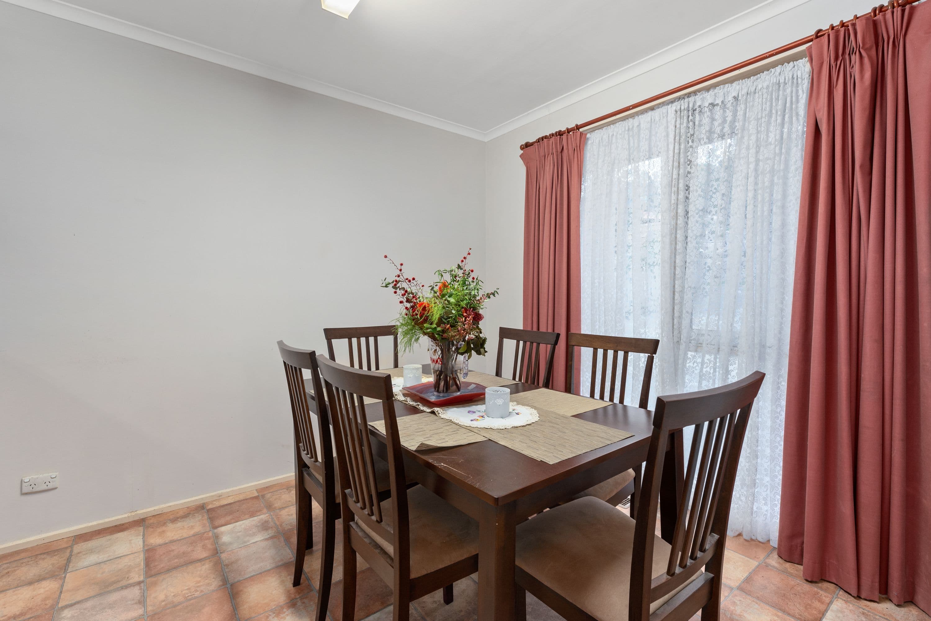 5 Meadowlark Lane, Mooroolbark VIC 3138, Mooroolbark - Thumbnail 4