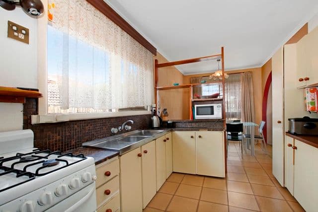11 Wagga Road, RESERVOIR VIC 3073, Reservoir - Thumbnail 6