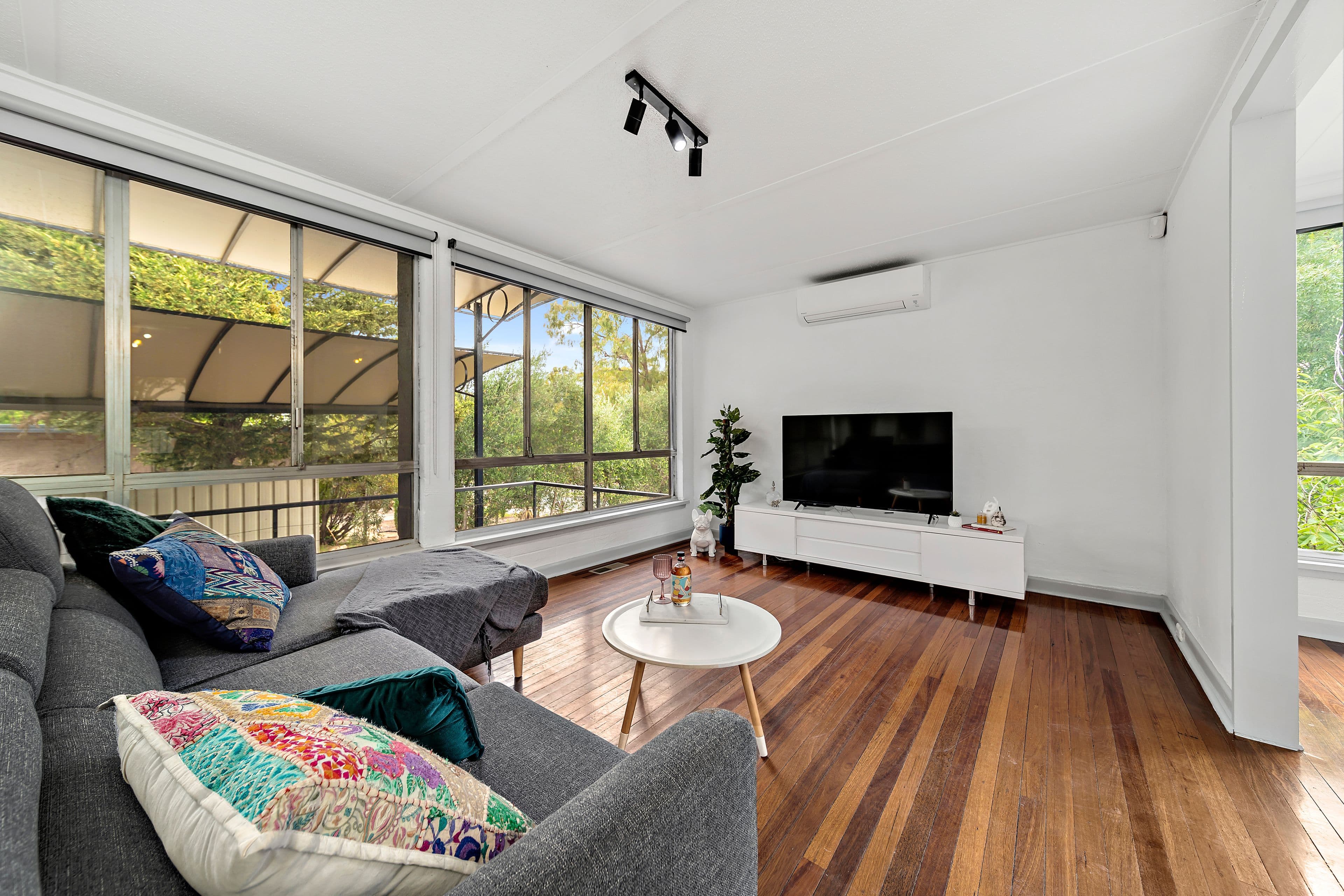 6 Broadbent Street, Scullin ACT 2614, Scullin - Thumbnail 2