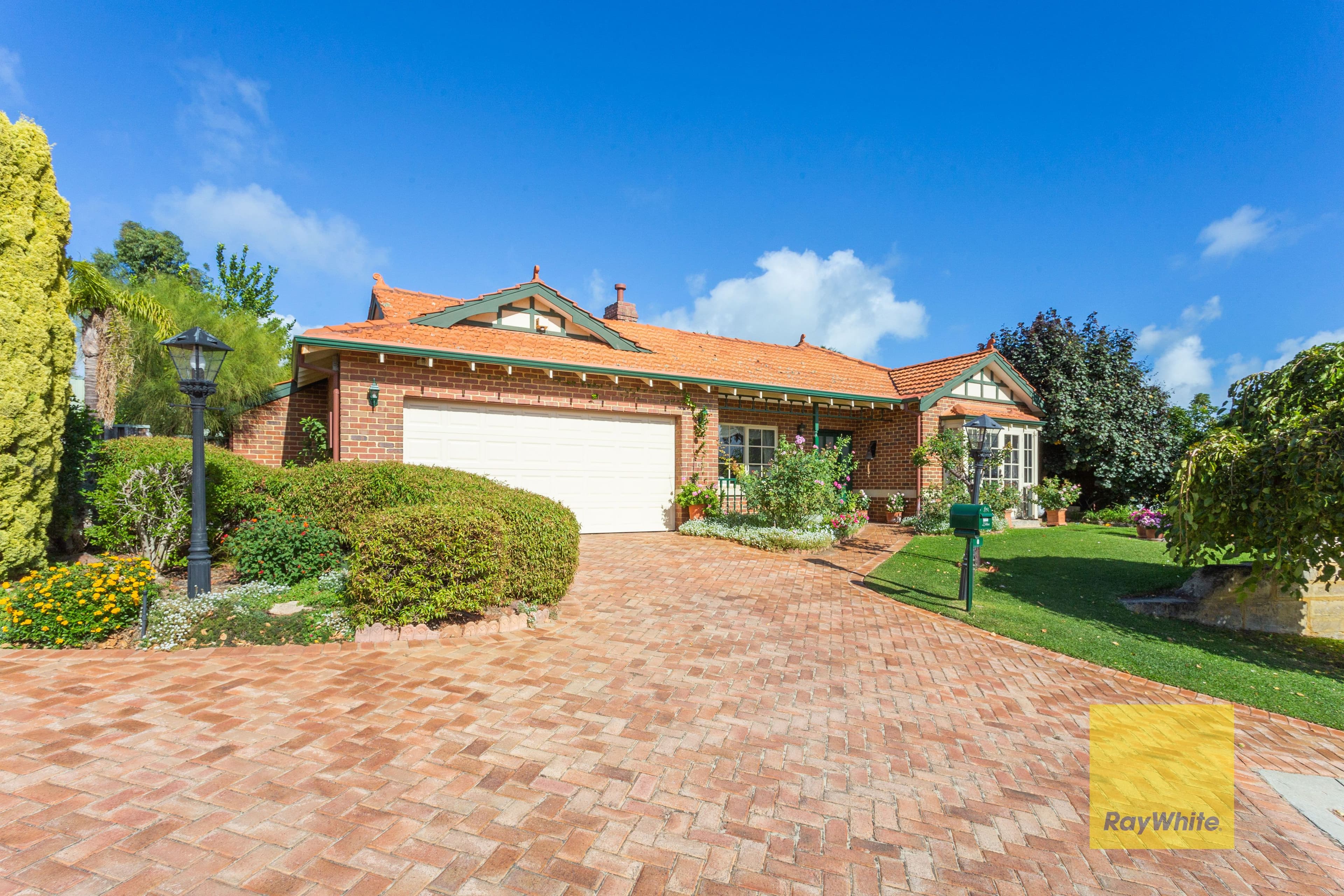 8 Earls Court, Mount Claremont WA 6010, Mount Claremont - Image 1