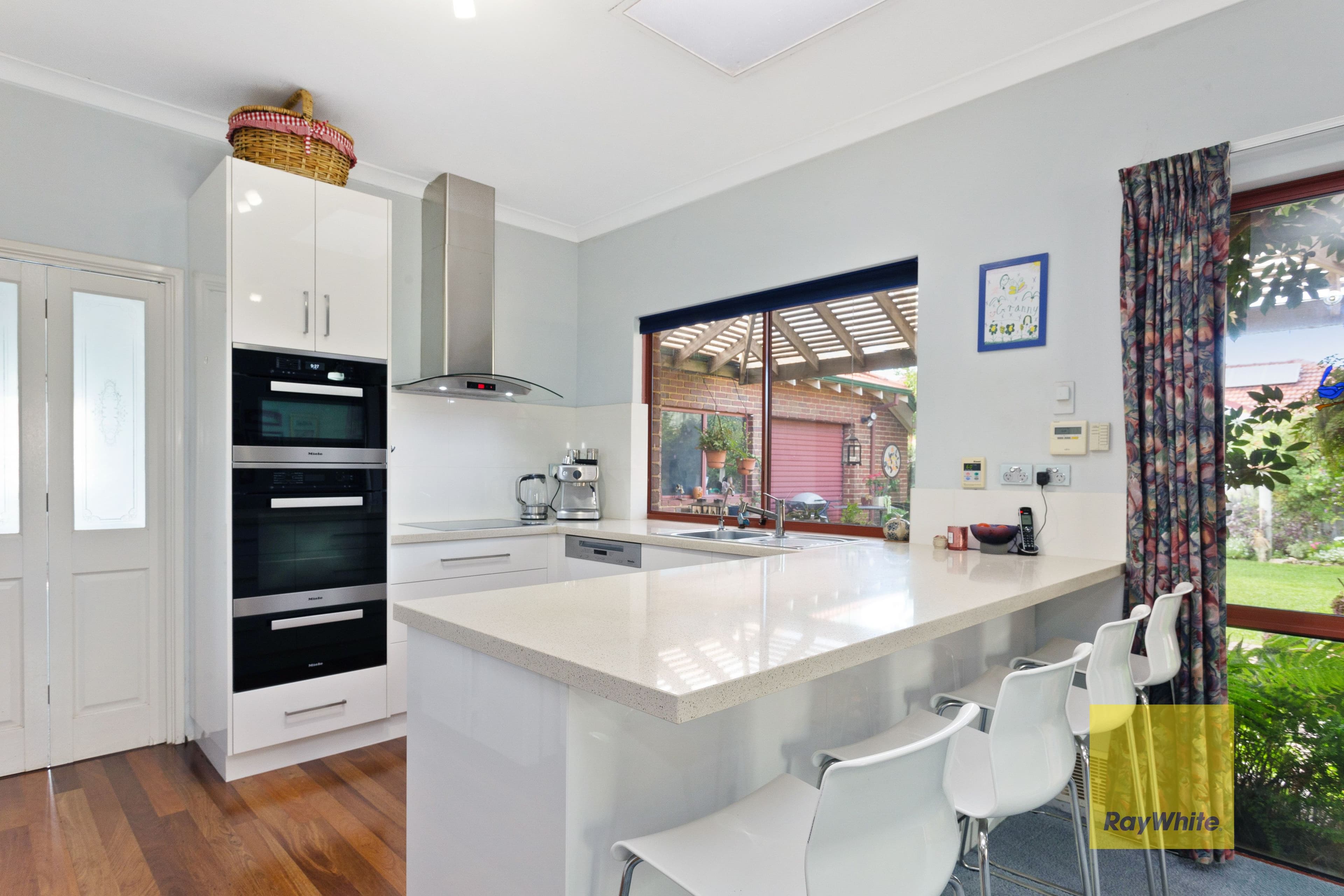 8 Earls Court, Mount Claremont WA 6010, Mount Claremont - Thumbnail 4