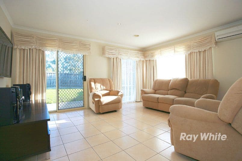 47 Briarcrest Drive, CRANBOURNE EAST VIC 3977, Cranbourne East - Thumbnail 6