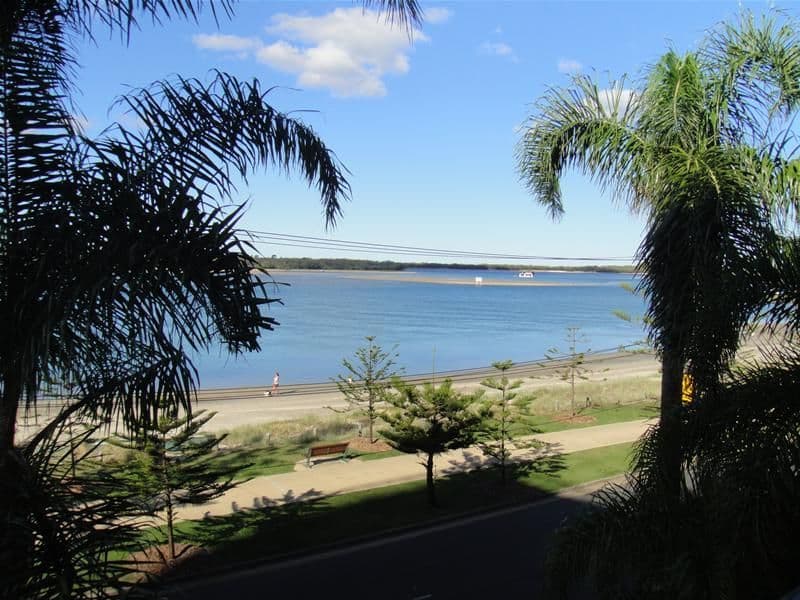 418 Marine Parade, BIGGERA WATERS QLD 4216, Biggera Waters - Thumbnail 6