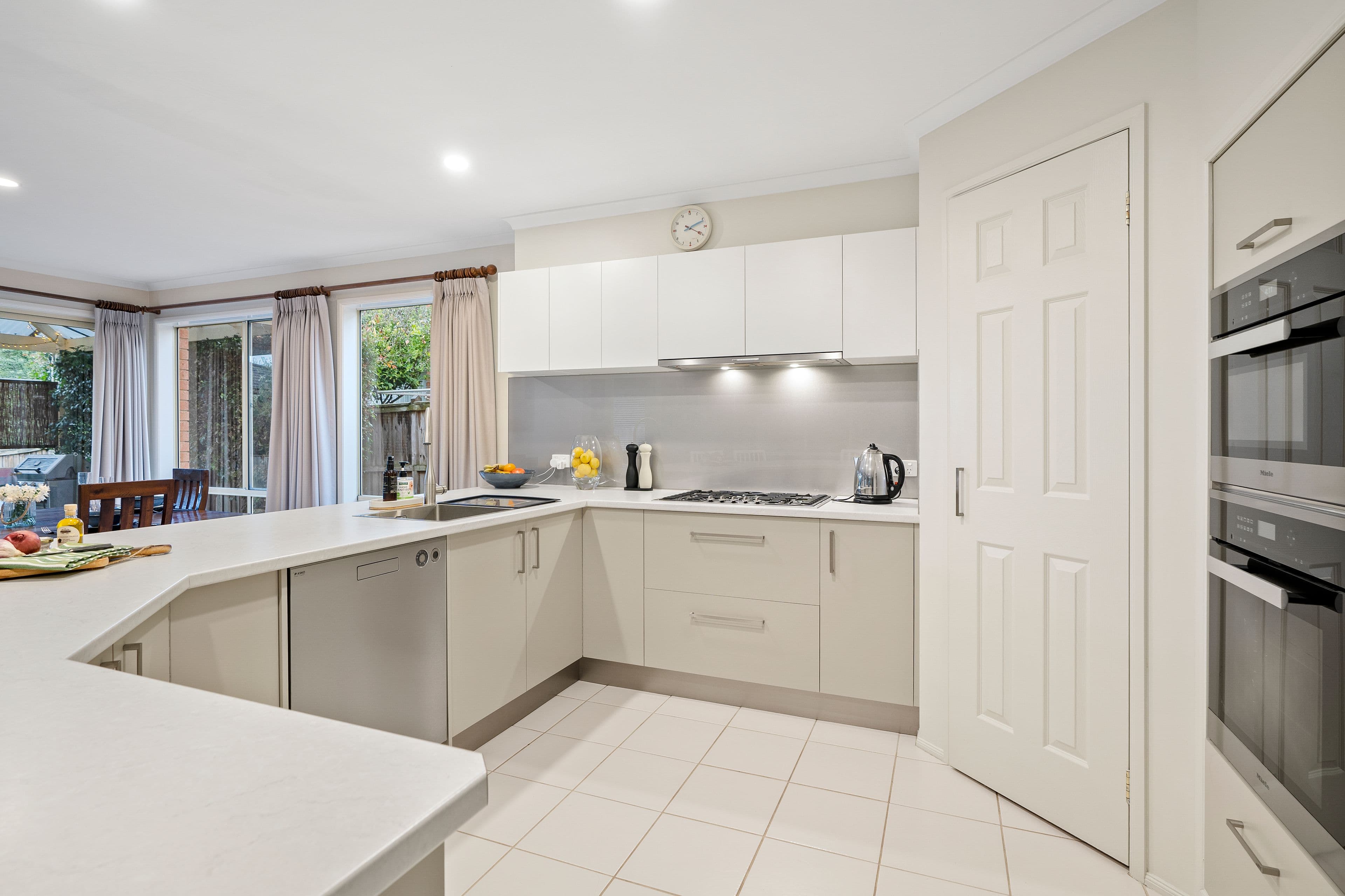 26 Victoria Knox Avenue, Rowville VIC 3178, Rowville - Thumbnail 2