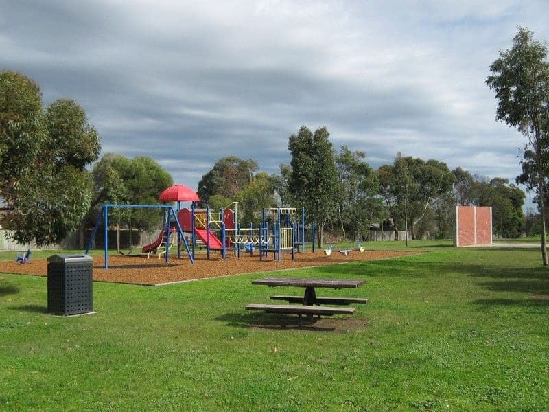 18 Lyell Road, Boronia, VIC, 3155, Boronia - Thumbnail 2