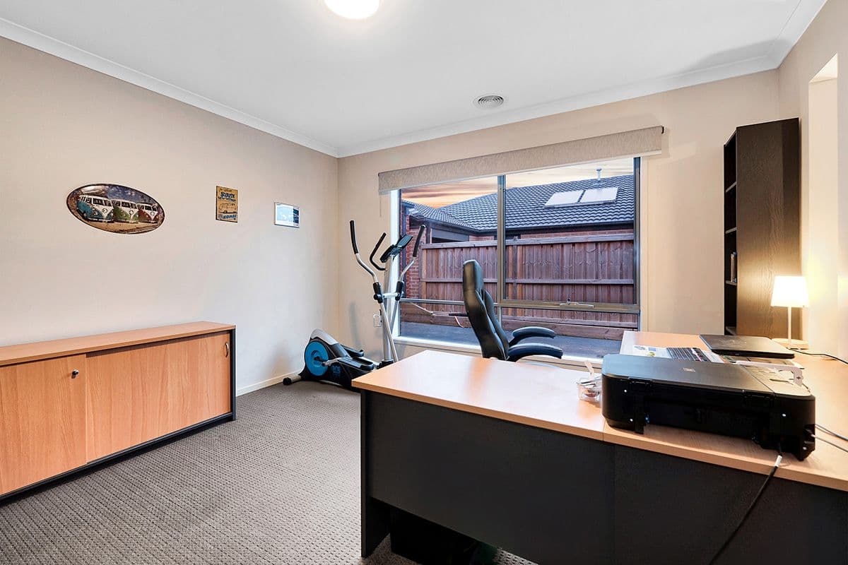 28 Ramlegh Boulevard, Clyde North VIC 3978, Clyde North - Thumbnail 4