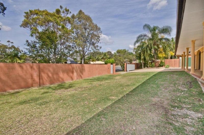 8 Beauty Point Drive, ROBINA QLD 4226, Robina - Thumbnail 5