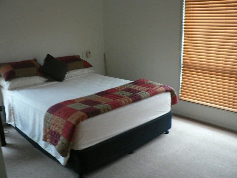31 Geoffrey Thomas Drive, TANNUM SANDS QLD 4680, Tannum Sands - Thumbnail 4