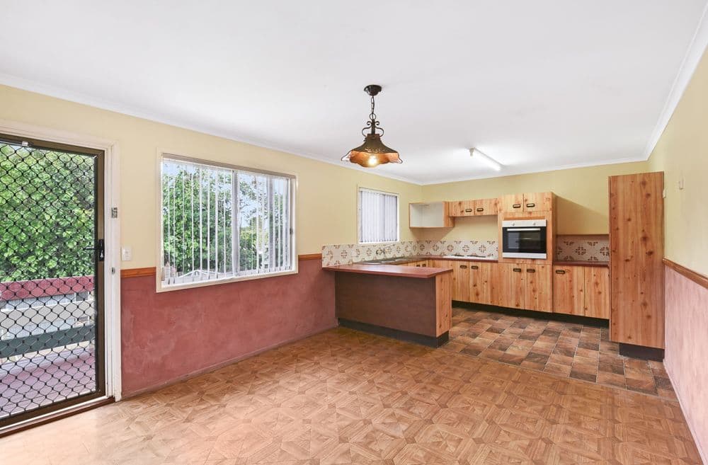 16 Leigh Street, Deception Bay QLD 4508, Deception Bay - Thumbnail 2