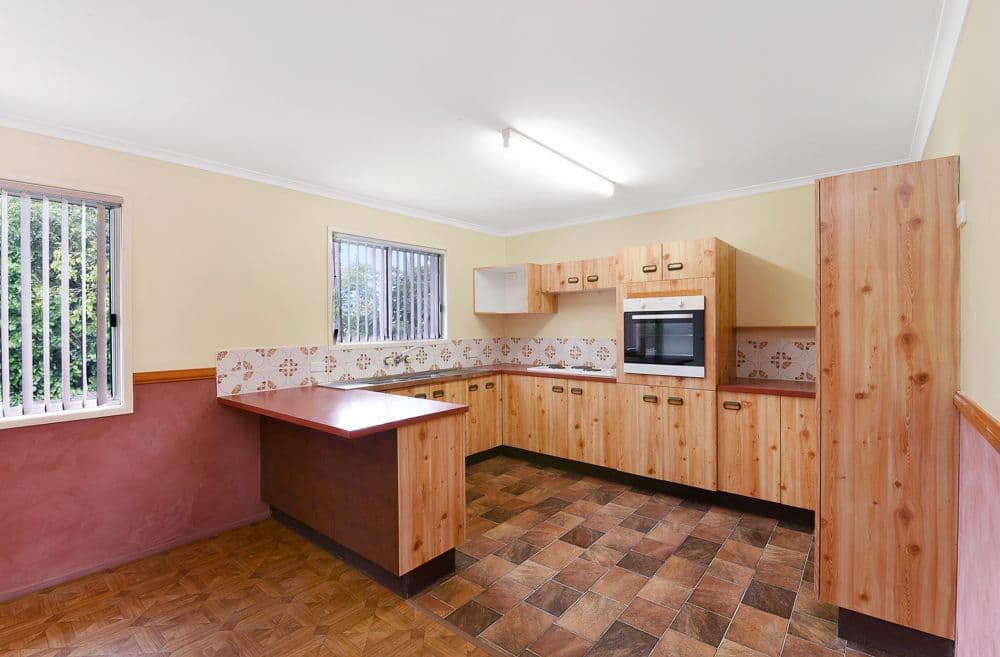 16 Leigh Street, Deception Bay QLD 4508, Deception Bay - Thumbnail 3