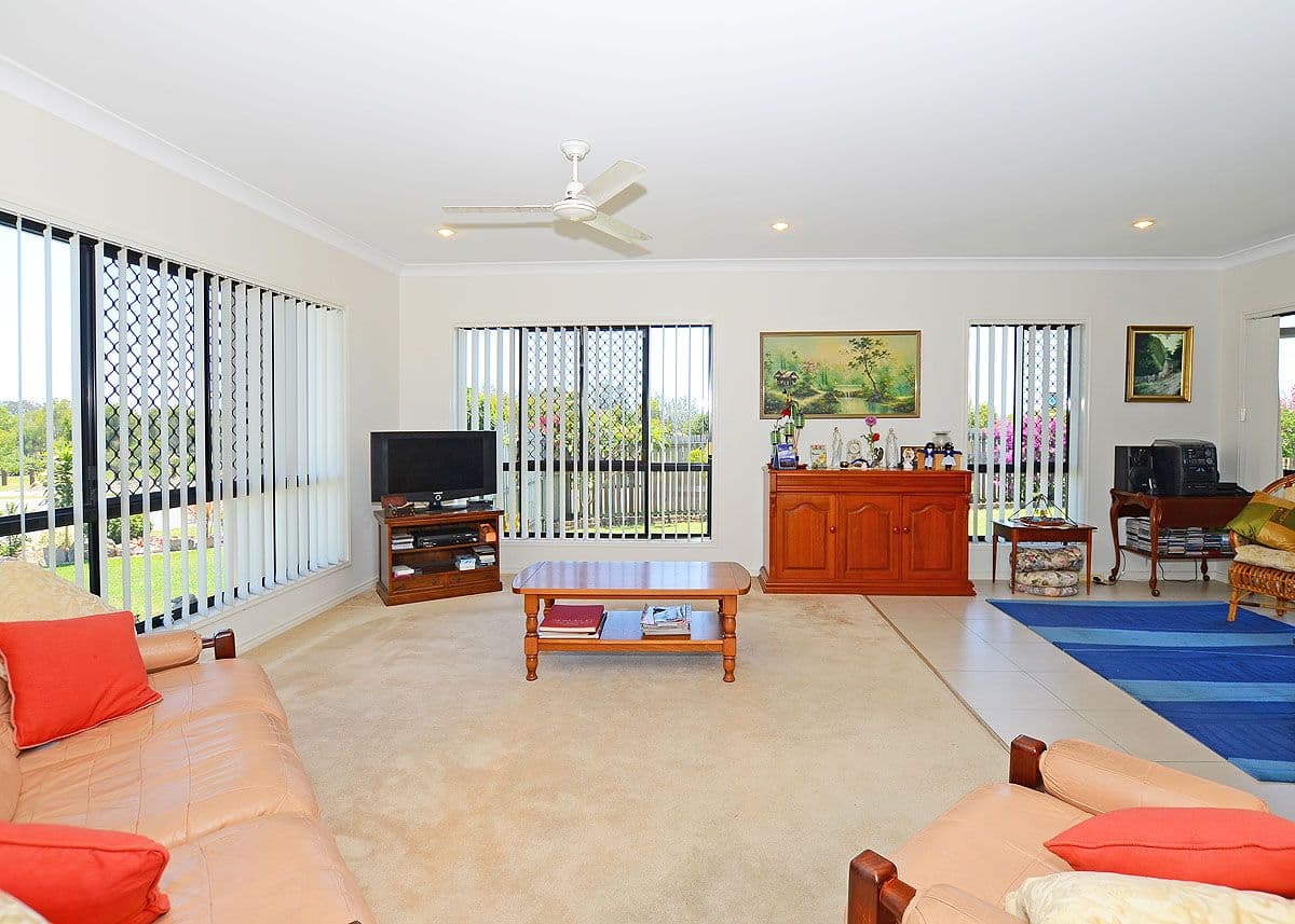 5 Bayridge Heights Drive, Nikenbah QLD 4655, Nikenbah - Thumbnail 3