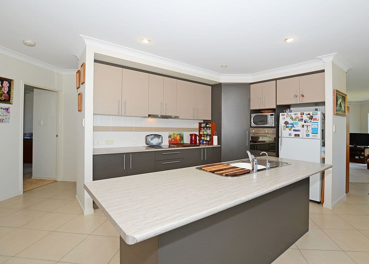 5 Bayridge Heights Drive, Nikenbah QLD 4655, Nikenbah - Thumbnail 6