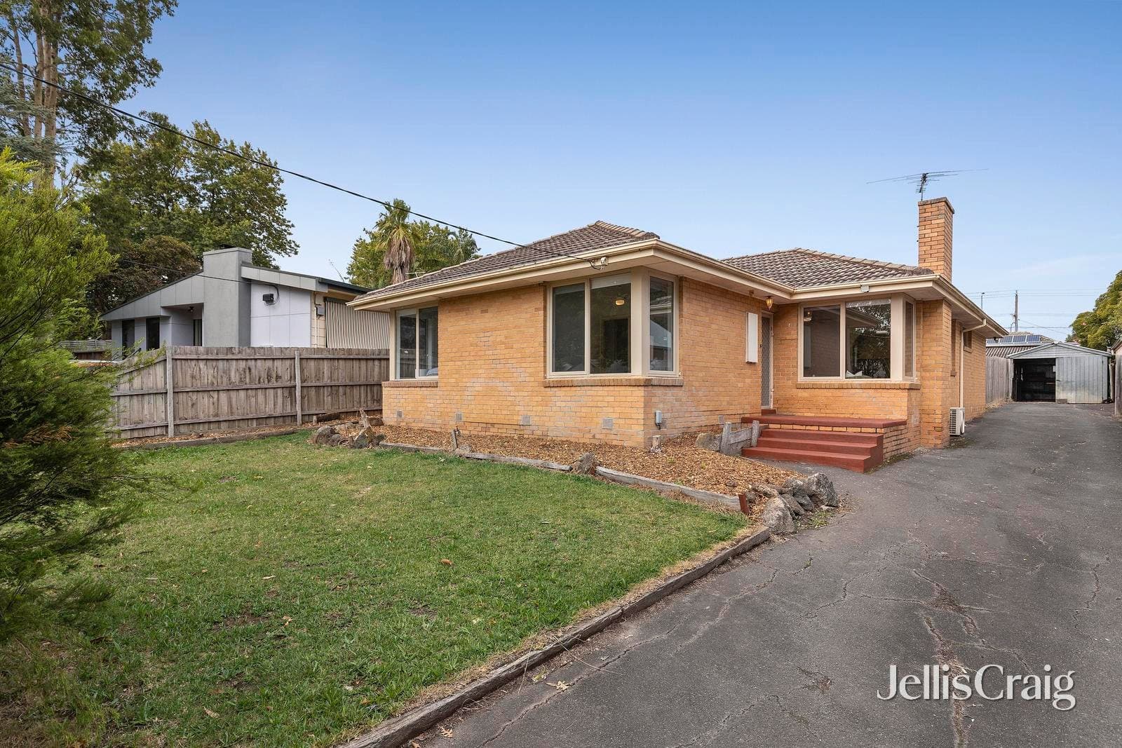 14 Robinson Street, Croydon, Croydon - Thumbnail 2