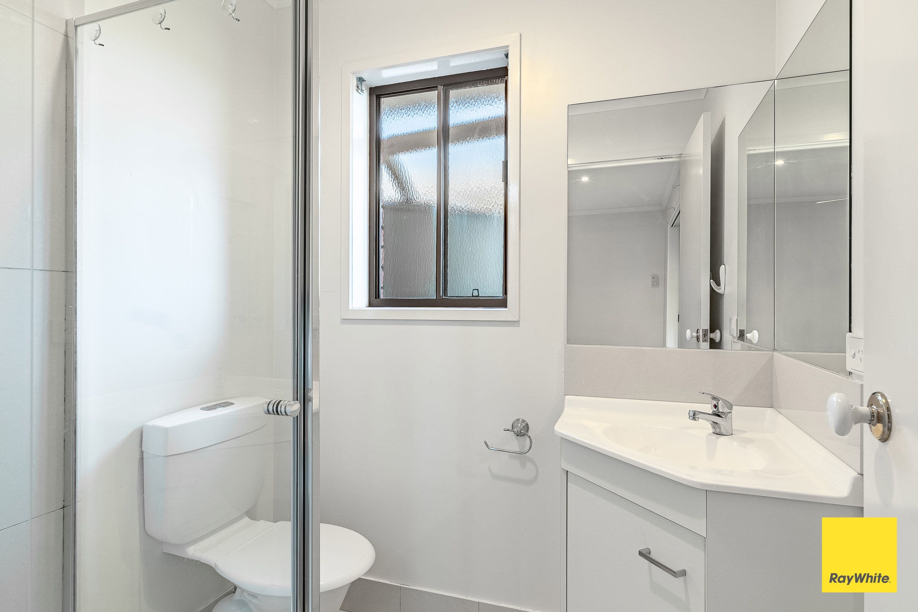 76 Browning Street, Kangaroo Flat VIC 3555, Kangaroo Flat - Thumbnail 3