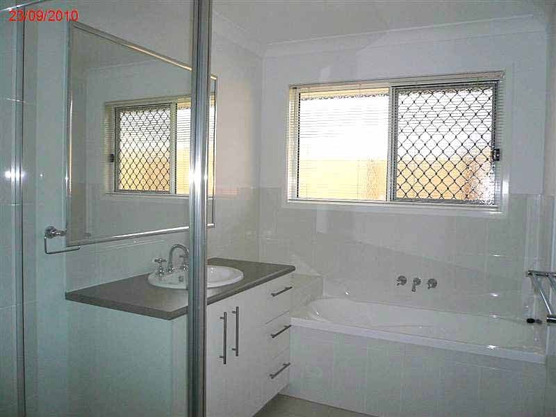 AUGUSTINE HEIGHTS QLD 4300, Augustine Heights - Thumbnail 5