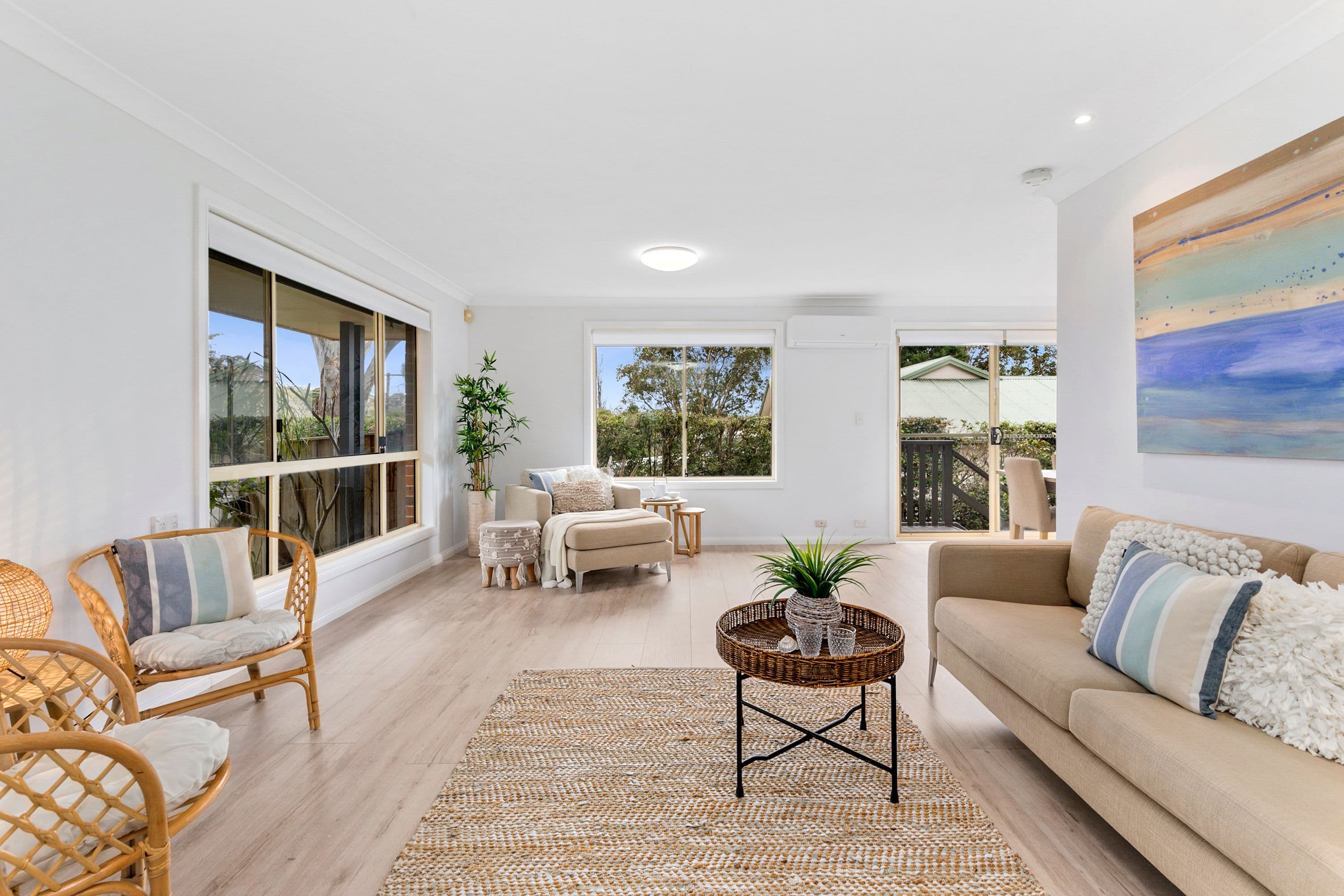 6 Darmour Avenue, Allambie Heights NSW 2100, Allambie Heights - Thumbnail 2