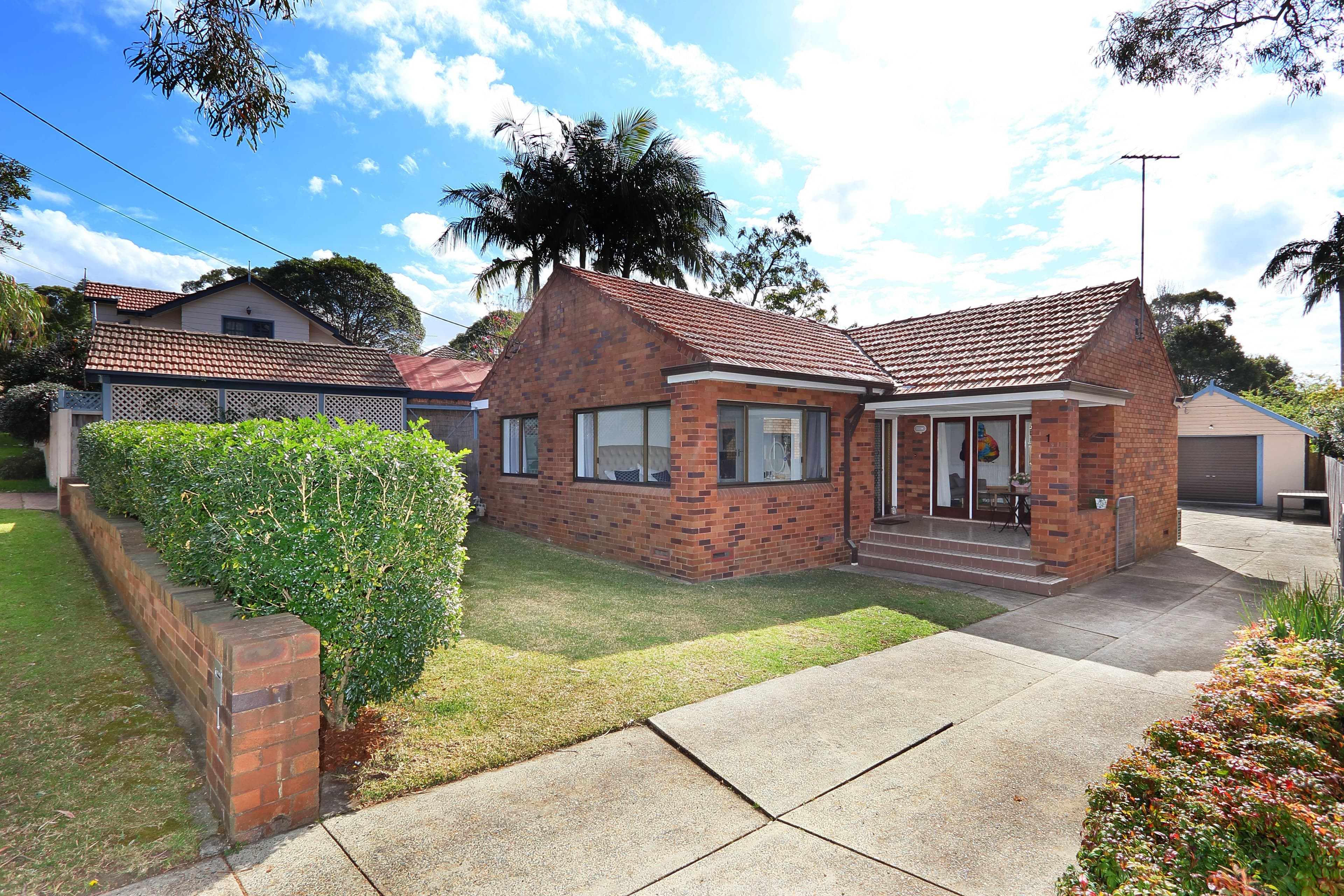 1 Mountbatten Street, Oatley - Image 1