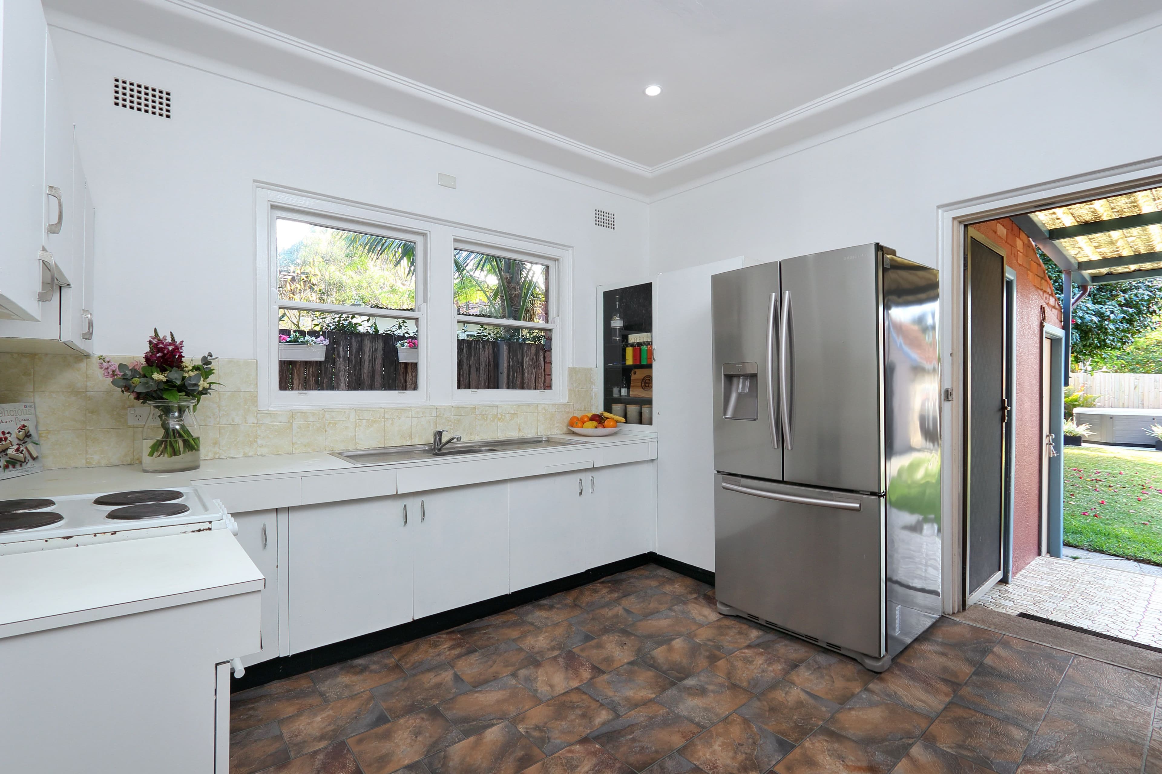 1 Mountbatten Street, Oatley - Thumbnail 5