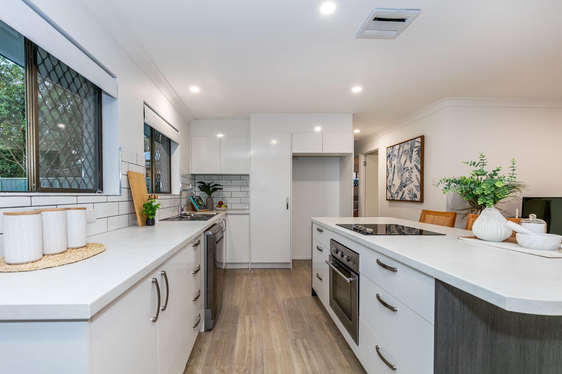 26 Aquarius Drive, Kingston QLD 4114, Kingston - Thumbnail 2