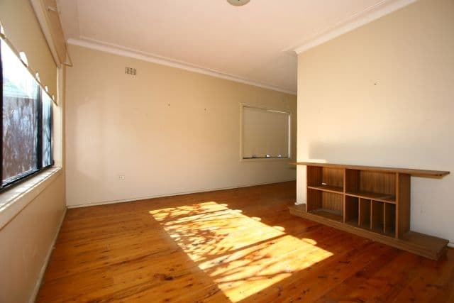 3   Keross Avenue, BARRACK HEIGHTS NSW 2528, Barrack Heights - Thumbnail 2