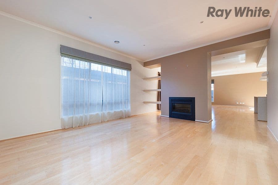 14 Cassan Way, Caroline Springs VIC 3023, Caroline Springs - Thumbnail 2
