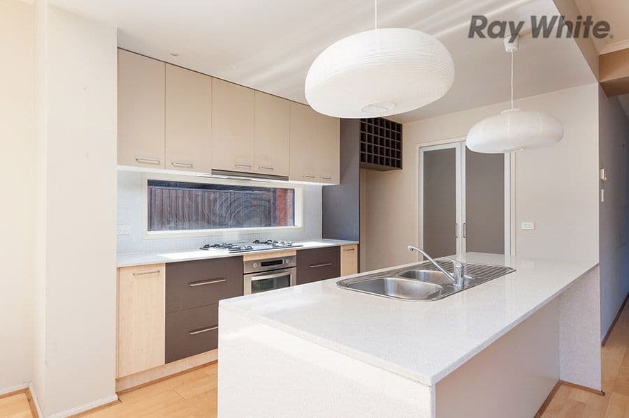 14 Cassan Way, Caroline Springs VIC 3023, Caroline Springs - Thumbnail 4
