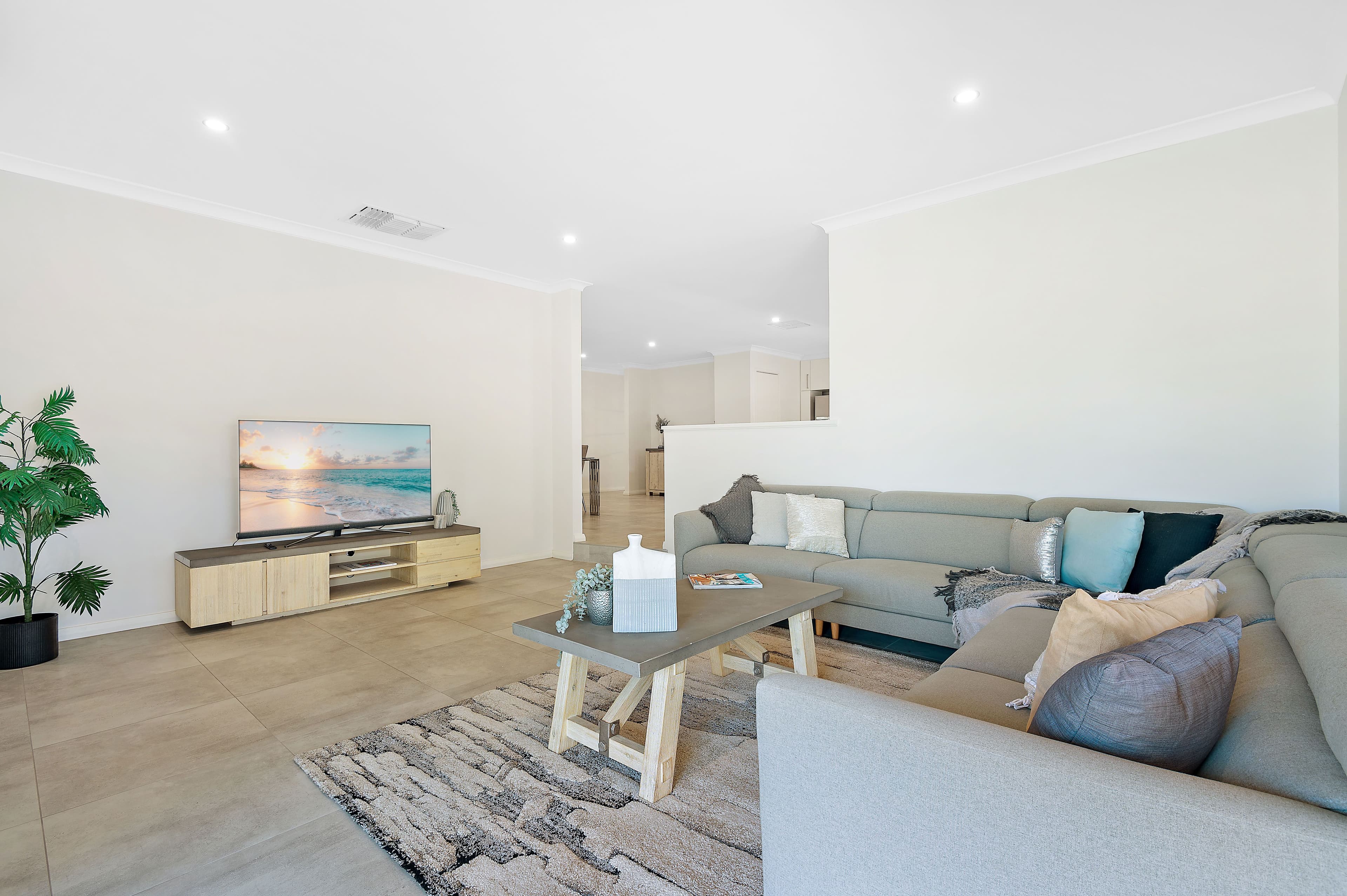 18 Geographe Way, Thornlie WA 6108, Thornlie - Thumbnail 3