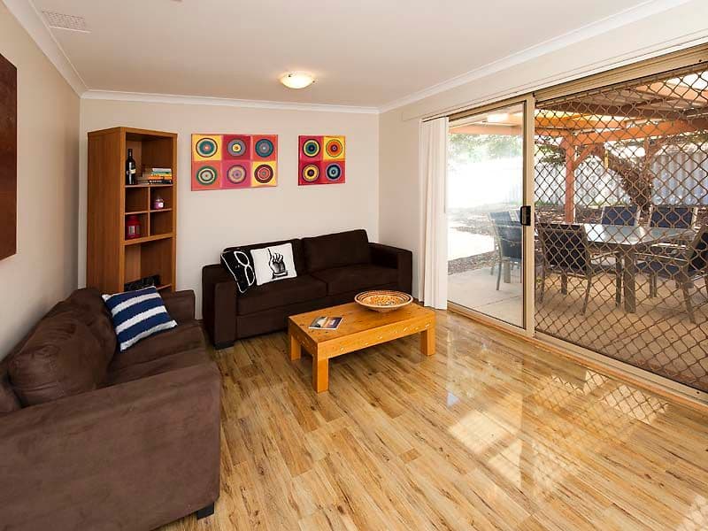 17 Cruise Road, SAFETY BAY WA 6169, Safety Bay - Thumbnail 2