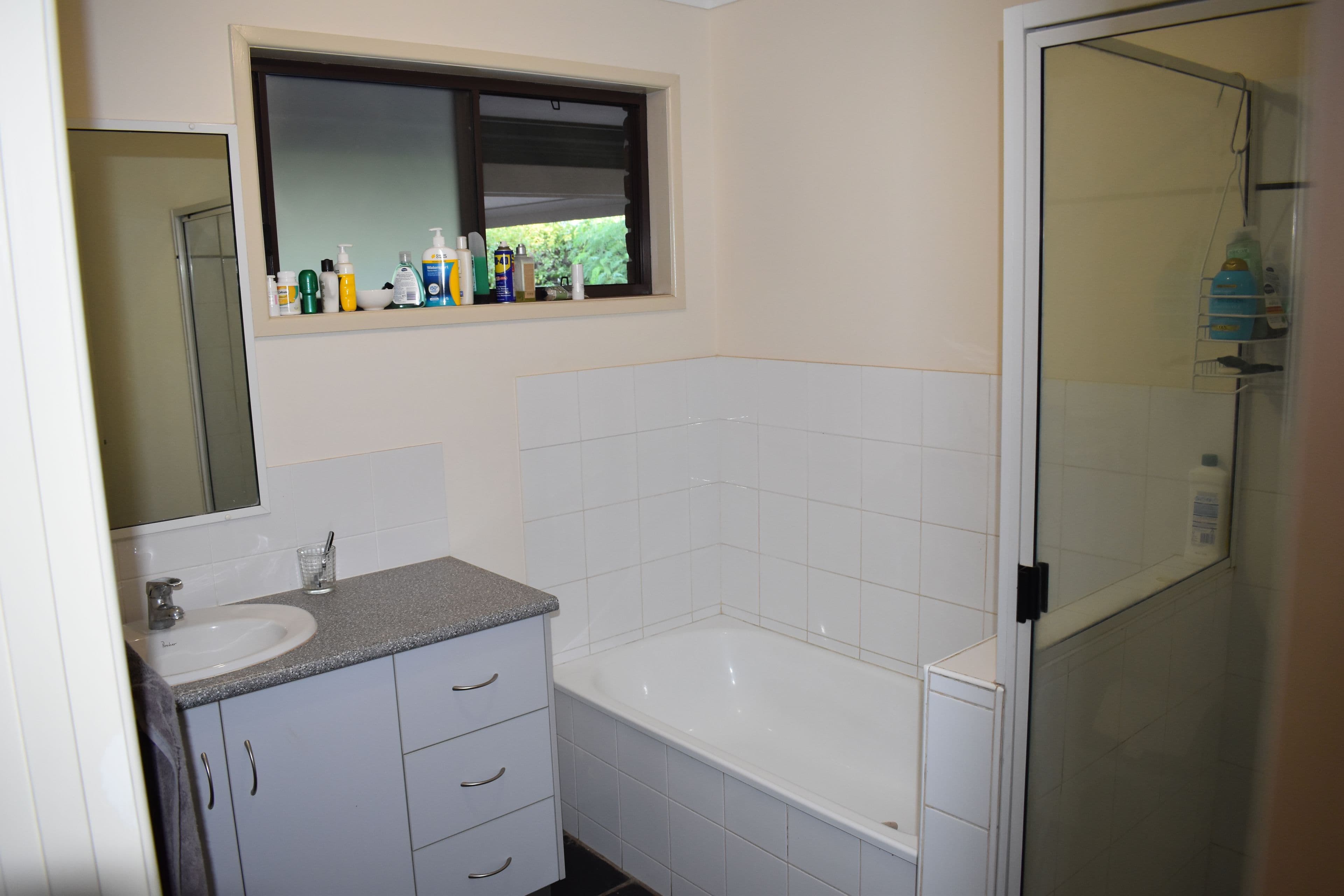 9 Egan Street, Emerald QLD 4720, Emerald - Thumbnail 3