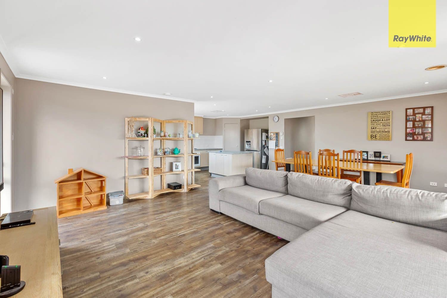 4 Cuddle Court, Bacchus Marsh VIC 3340, Bacchus Marsh - Thumbnail 2