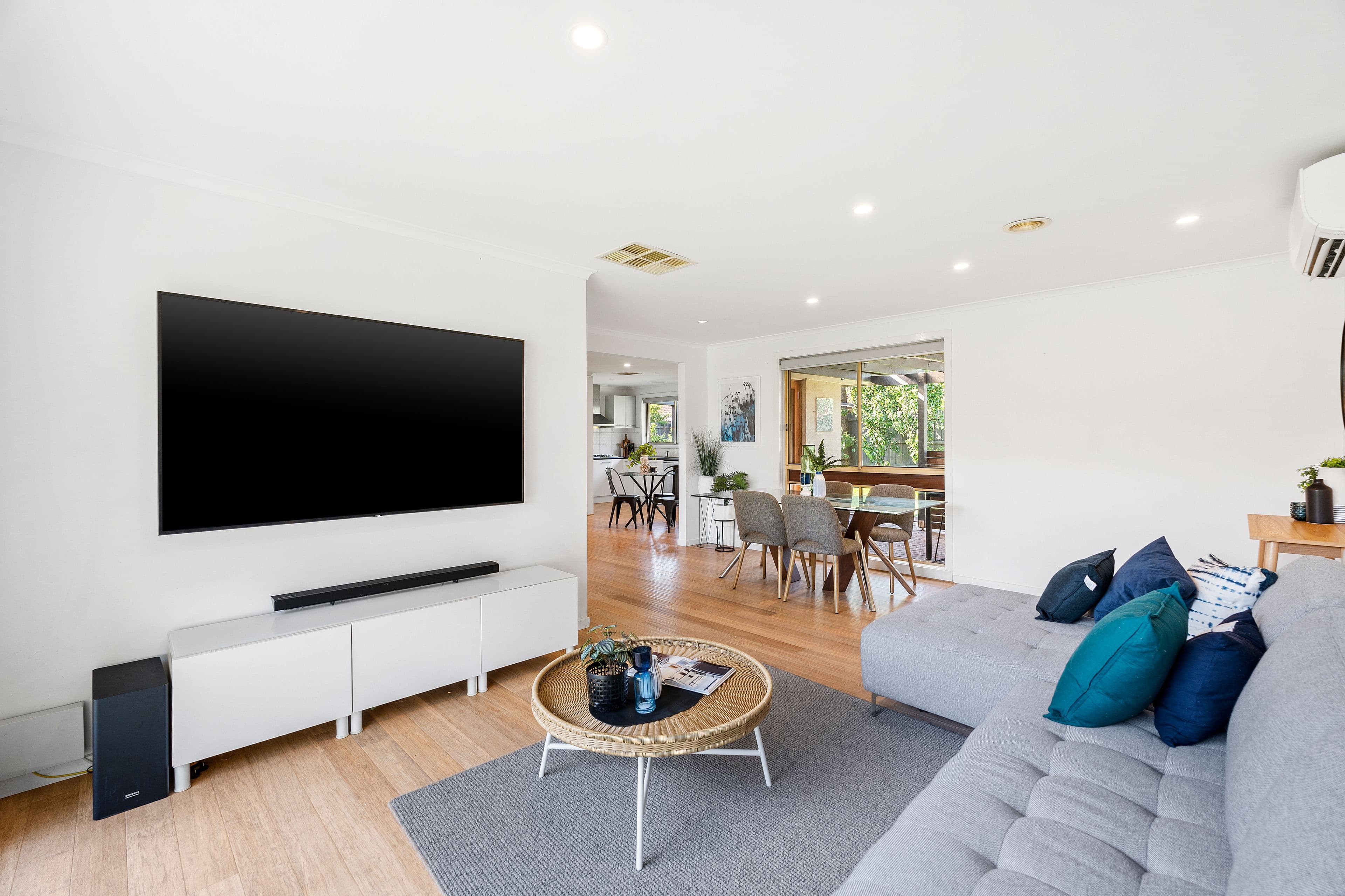 1 Morvan Court, Ferntree Gully VIC 3156, Ferntree Gully - Thumbnail 2