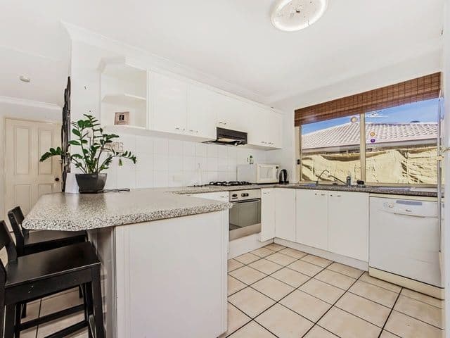 90 Katunga Circuit, ORMEAU QLD 4208, Ormeau - Thumbnail 2