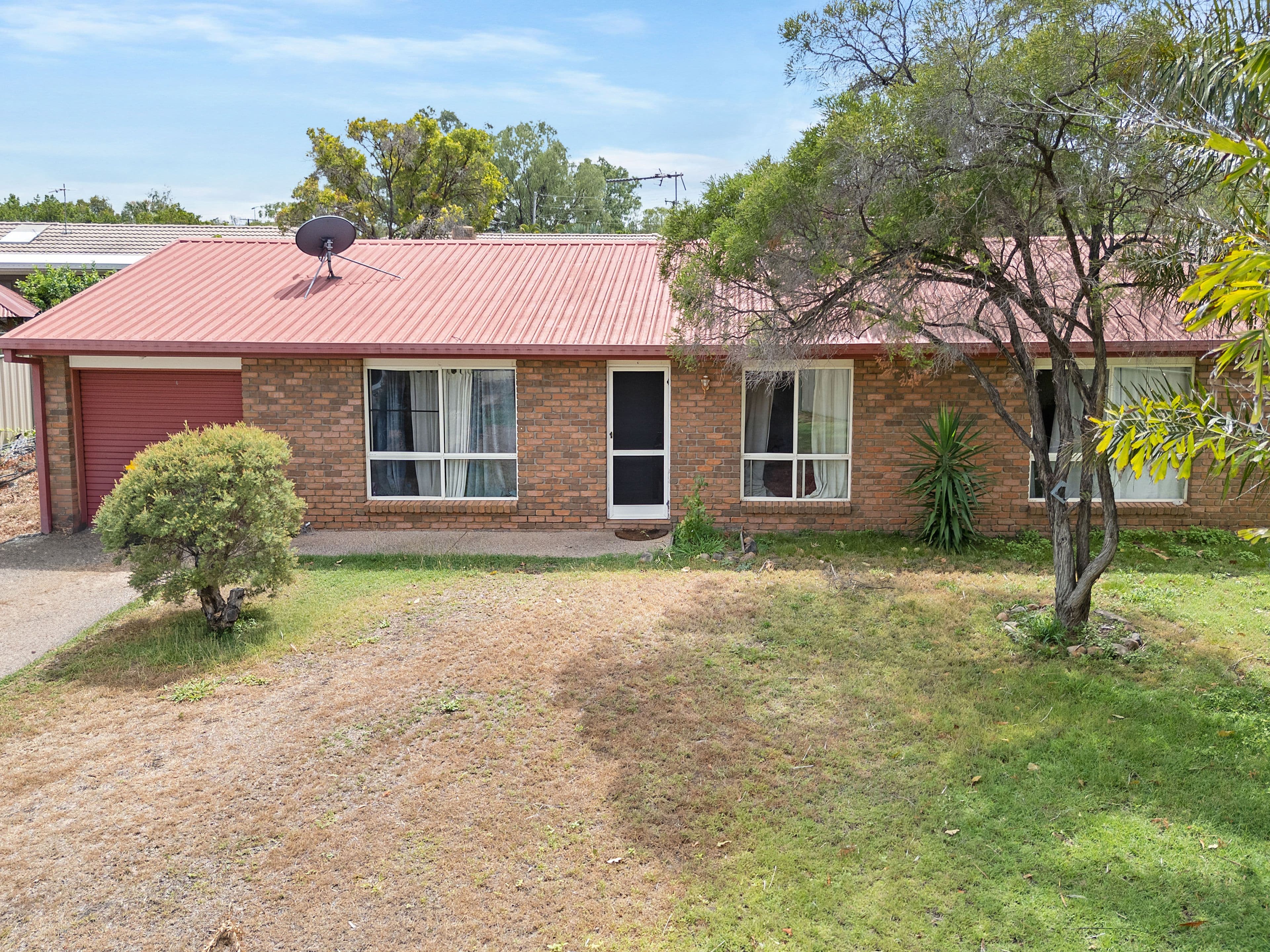 12 Waldby Court, Emerald QLD 4720, Emerald - Thumbnail 2