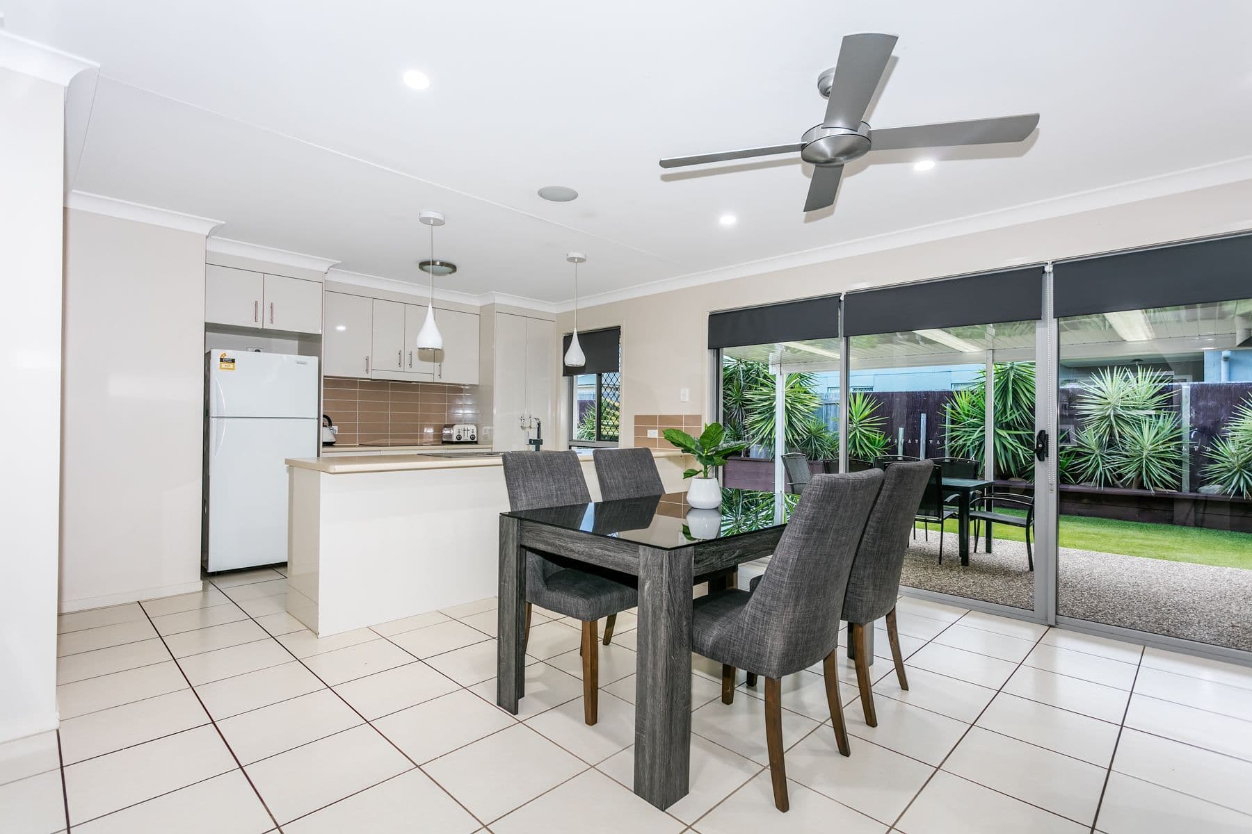 30 Stoneleigh Way, Holmview QLD 4207, Holmview - Thumbnail 4