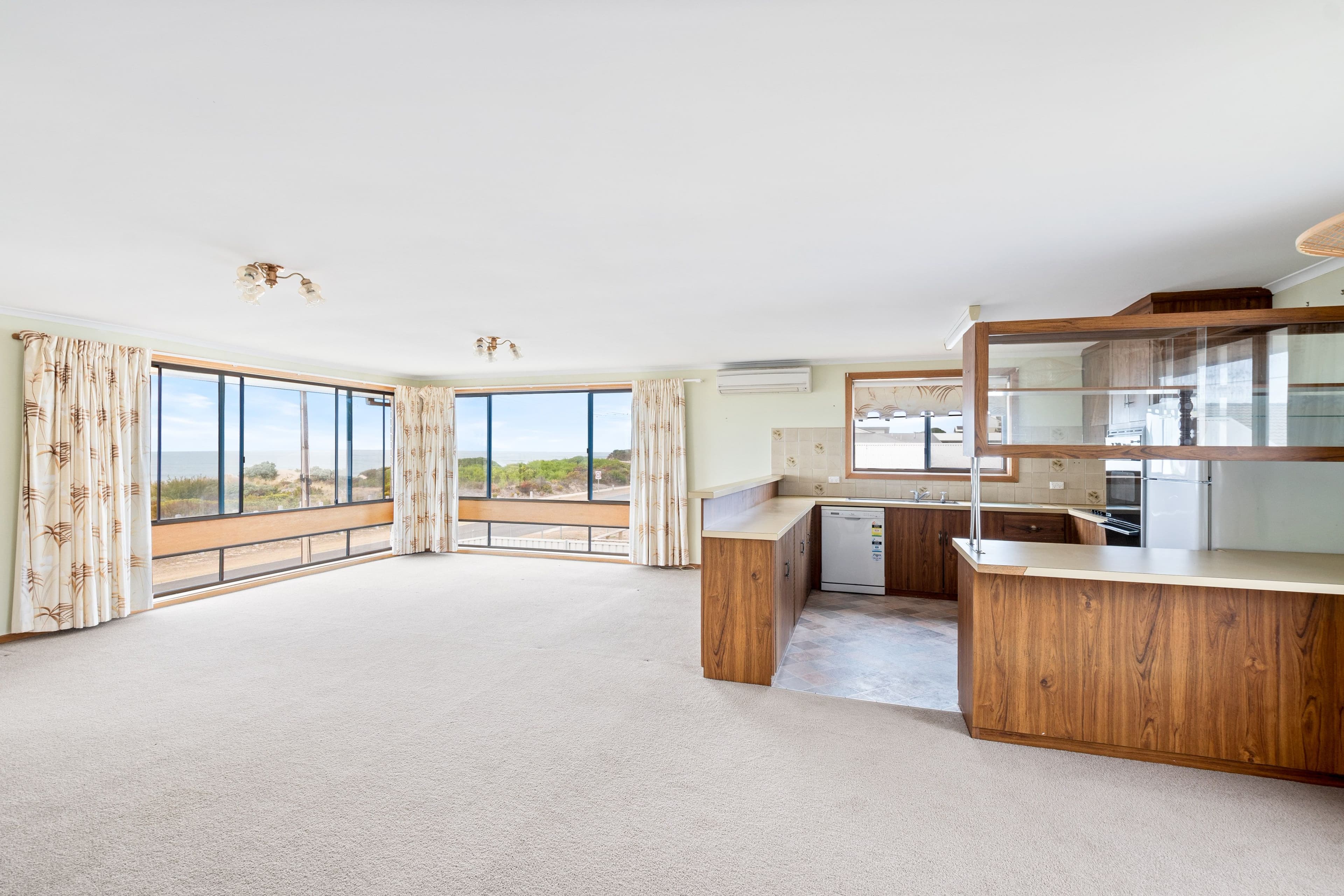 36 Beach Road, Beachport SA 5280, Beachport - Thumbnail 4
