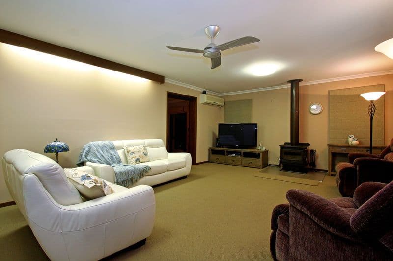 62 Flinders Avenue, ROSEBUD VIC 3939, Rosebud - Thumbnail 7