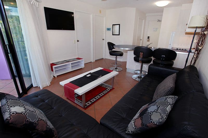32 River Esplanade, MOOLOOLABA QLD 4557, Mooloolaba - Thumbnail 3